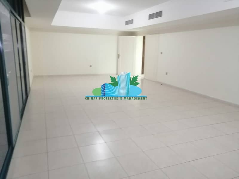 Квартира в Аль Манасир, 4 cпальни, 100000 AED - 5947232