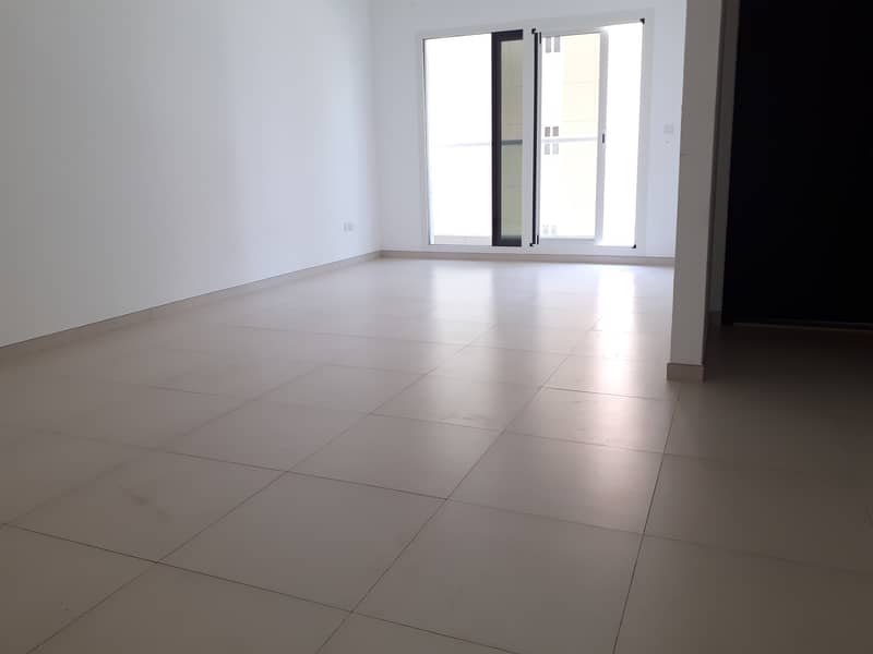 Spacious 1bhk with all facilities in Dubailand ares rent 30k in 4/6 Cheque payment