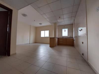 Studio for Rent in Al Mujarrah, Sharjah - SUPER OFFER  SPECIOUS STUDIO FLAT BIG SIZE WITH CENTRAL AC/GAS