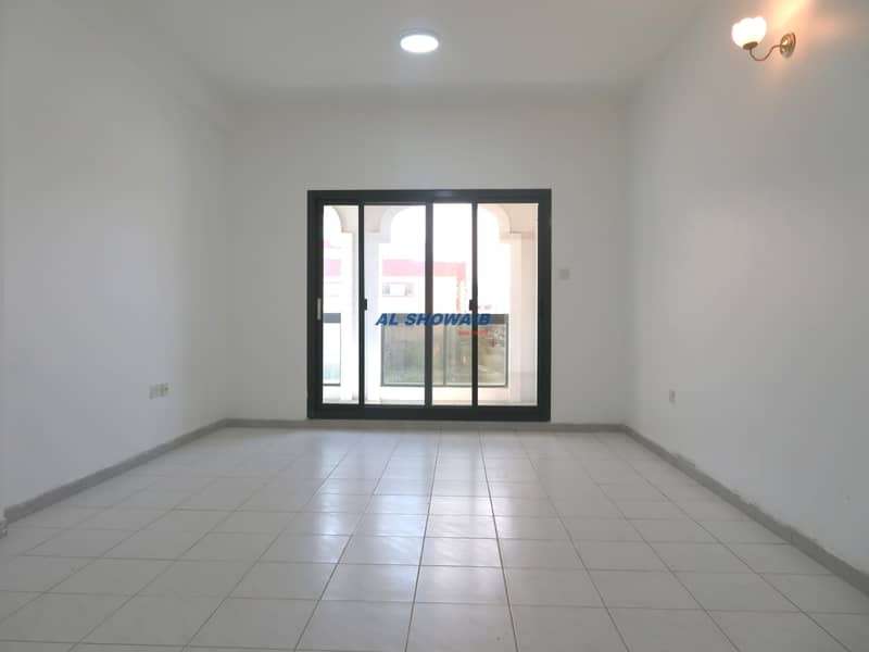 شقة في الحمریة،بر دبي 2 غرف 57000 درهم - 4731825