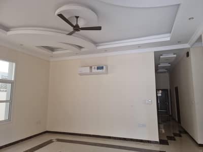 3 Bedroom Townhouse for Rent in Al Mowaihat, Ajman - 3 BEDROOM HALL VILLA SPLIT AIR CONDITION MAIN ROAD