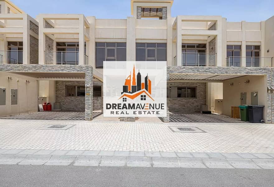 Luxurious 4 BR + Maid\'s | Ready To Move In | Large Plot