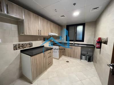 3 Bedroom Flat for Rent in Nad Al Hamar, Dubai - SPACIOUS 3BEDROOM WITH 4BATHS IN 70K ONLY