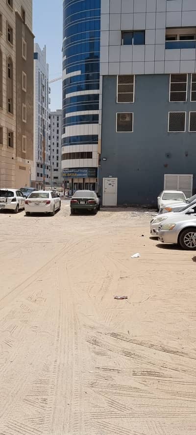 Plot for Sale in Al Hamidiyah, Ajman - Distinctive residential and commercial land for sale in Al Hamidiyah 1 residential commercial G+8 area 6725 feet