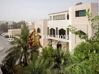 فیلا 4 غرف نوم للايجار في المشرف، أبوظبي - فيلا واسعة 4 غرف نوم & حديقة & مسبح بموقع مميز