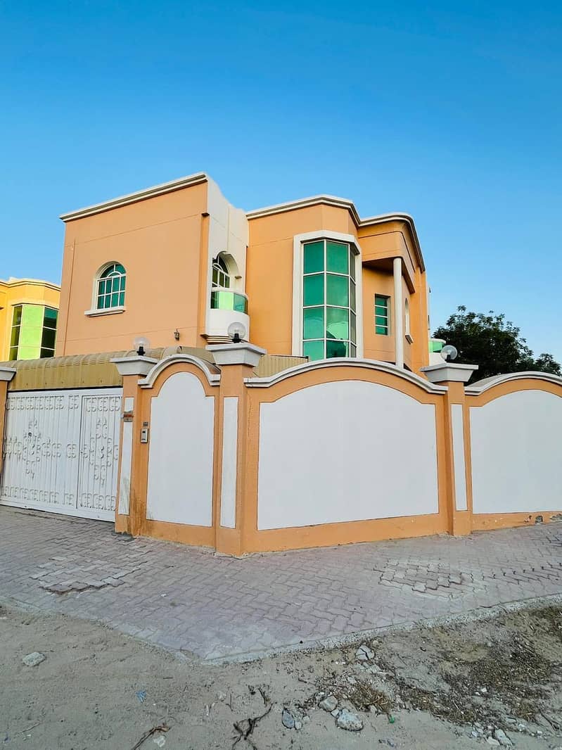 Two-storey villa for rent, Ajman, Al Mowaihat, corner of two streets, secon