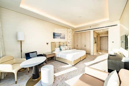 Hotel Apartment for Sale in Palm Jumeirah, Dubai - 5 Star Hotel Apartment | High floor | Sea  View