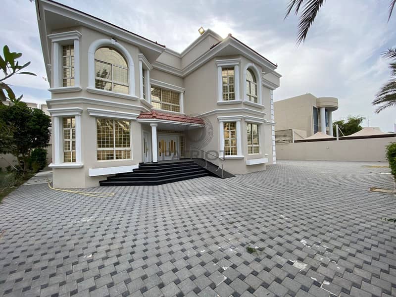 MODERN 5BR MAIDS DRIVER INDEPENDENT VILLA HUGE GARDEN IN SAFA 2