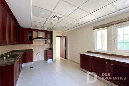 5 Bedroom Villa for Rent in Arabian Ranches, Dubai - 5 Bedrooms | Huge Plot | Available Now
