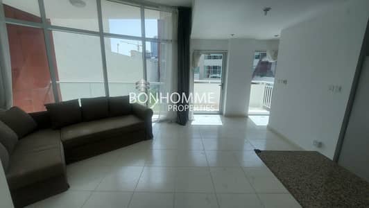 1 Bedroom Flat for Sale in Jumeirah Village Circle (JVC), Dubai - POOL VIEW BIG 1 BHK AVAILABLE FOR SALE
