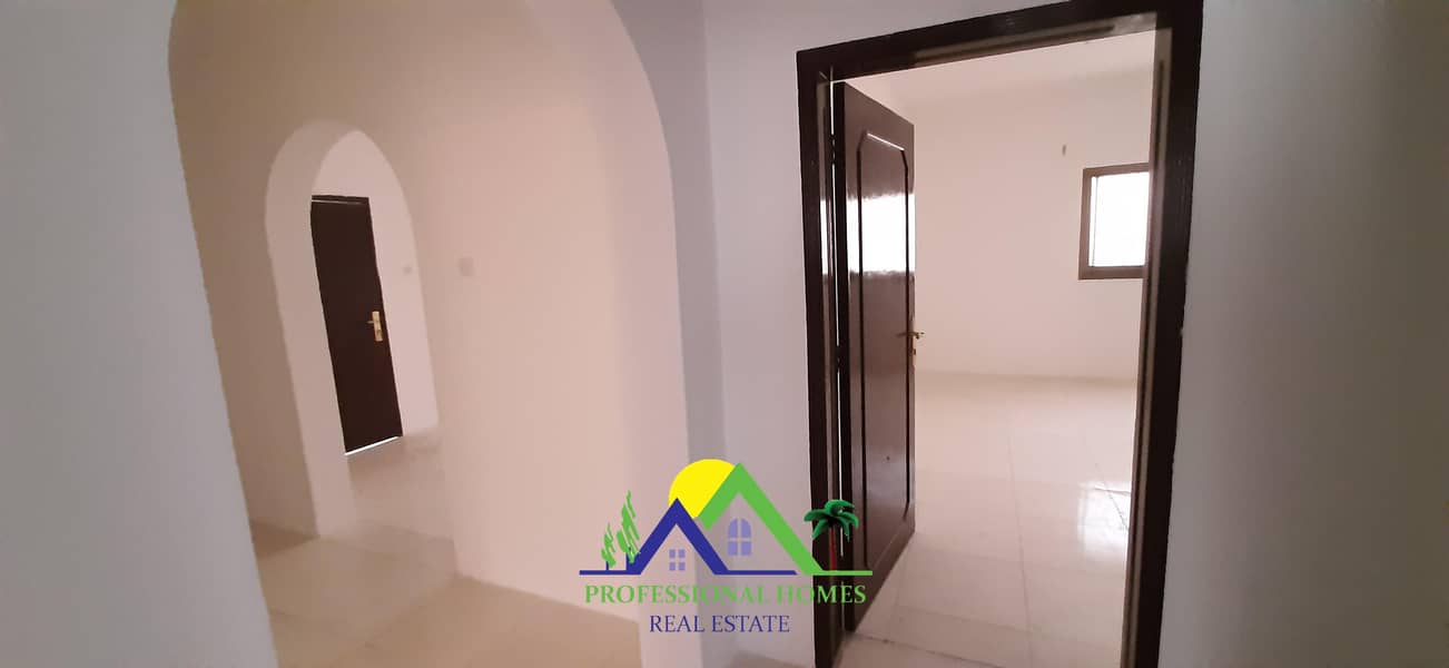 Spacious Shaded parking Villa |Private entrance|Laundry  room