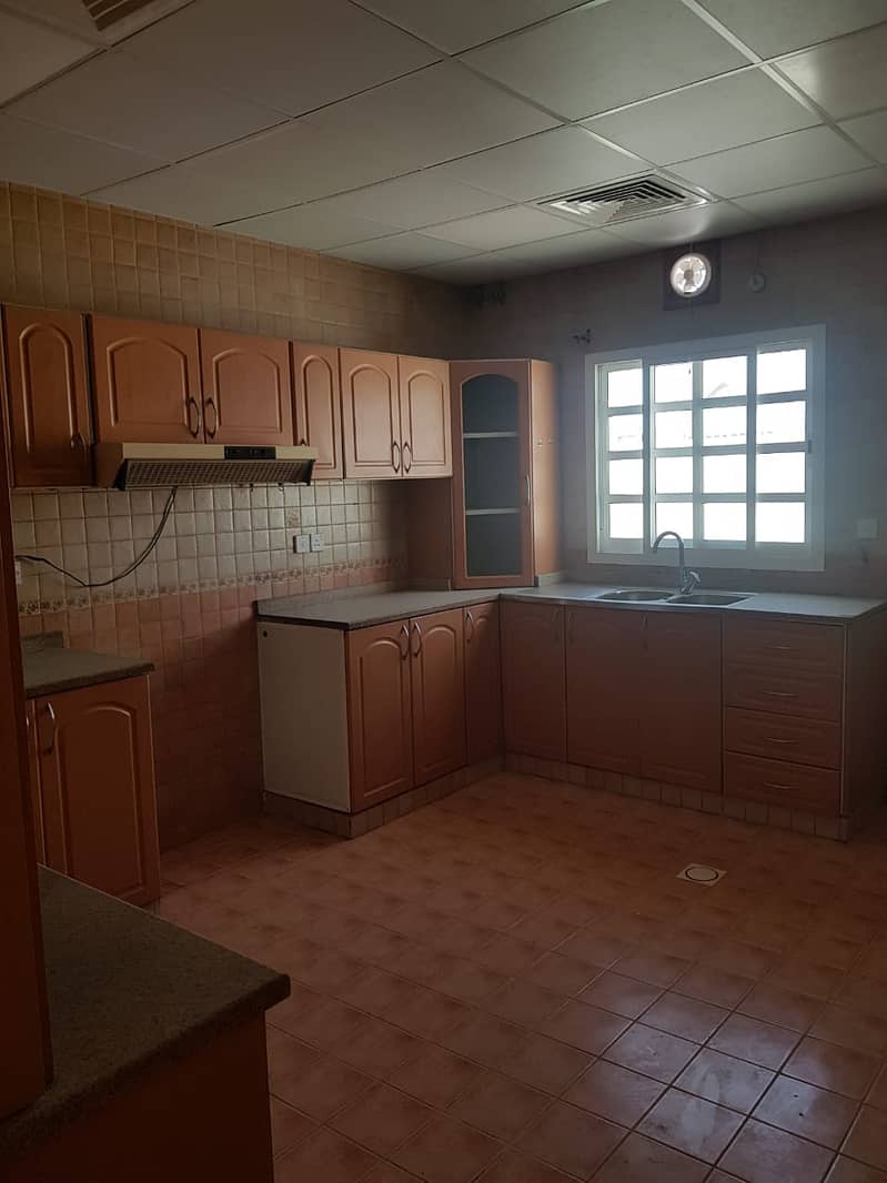 Villa for rent in Al Shahba