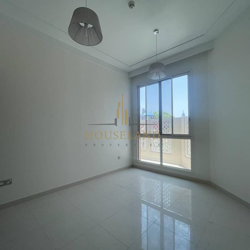 Elegant & Bright 2 BR apartment in Wasl Vita - Jumeirah 1