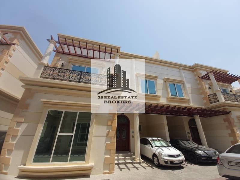 150k Amazing huge 5 Beds with beautiful hall and majlis