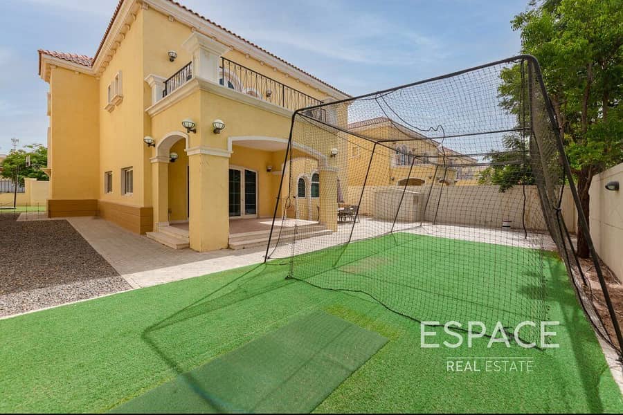 Вилла в Джумейра Парк，Легаси, 3 cпальни, 4350000 AED - 5968374