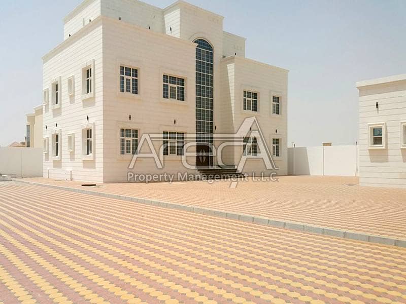 Exquisite Villa! 10 Master Bed in Al Shamkha