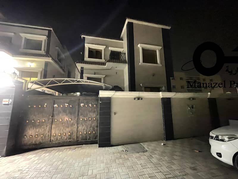 Villa for rent in Al Mowaihat 3 area, second inhabitant, second piece of bitumen street with furniture, very excellent location and close to services.