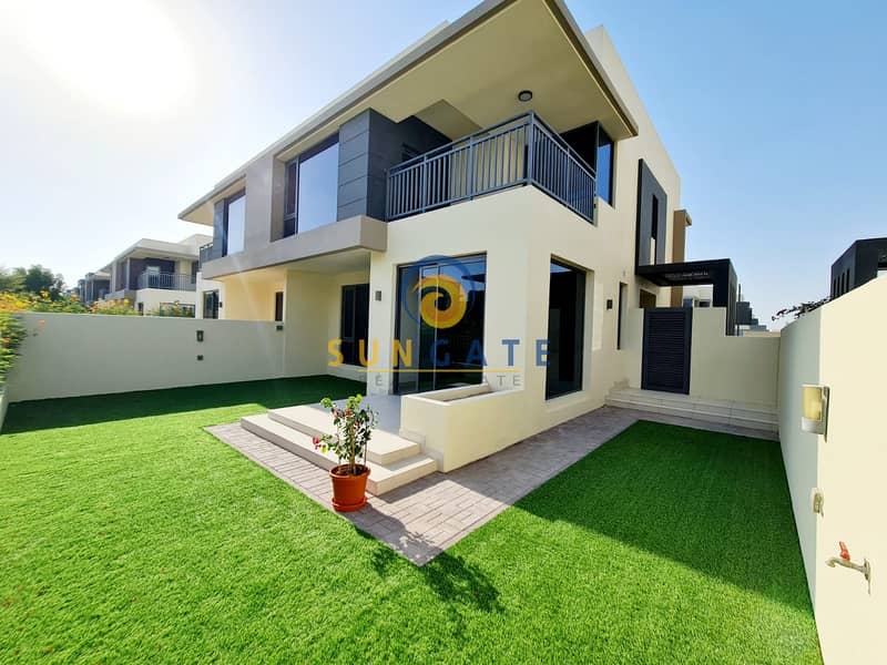 Brand New Landscaped Backing Greenery 5 Beds