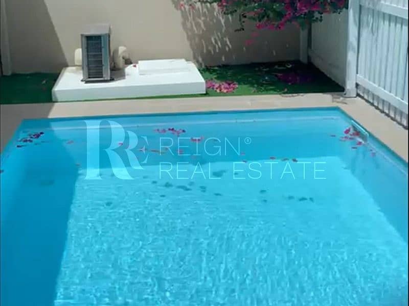 Hot Price 5 Bedroom Villa w/ Private Garden & Pool