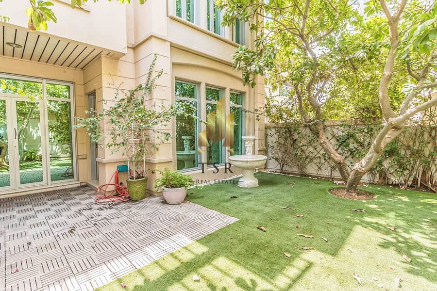 Upgraded Duplex  Villa | Spacious | Private Garden
