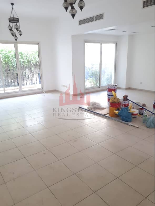 3 BED ROOM HALL VILLA IN BEAUTIFUL COMPOUND AVAILABLE  IN BARSHA NEAR DUBAI NATIONAL SCHOOL