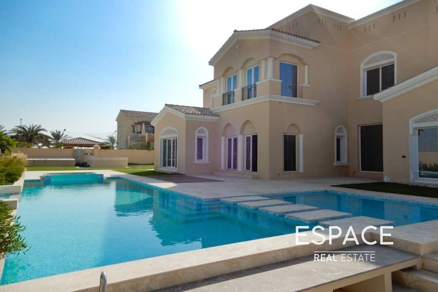 Upgraded & Extended | Large Plot and Pool