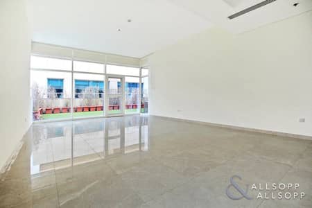 1 Bedroom Flat for Sale in Business Bay, Dubai - Spacious 1 Bedroom | 1590 Sq Ft | Vacant September
