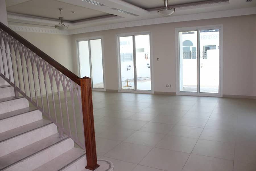 Ready to move in  4 Bedrooms Family Villa in Al Wasl