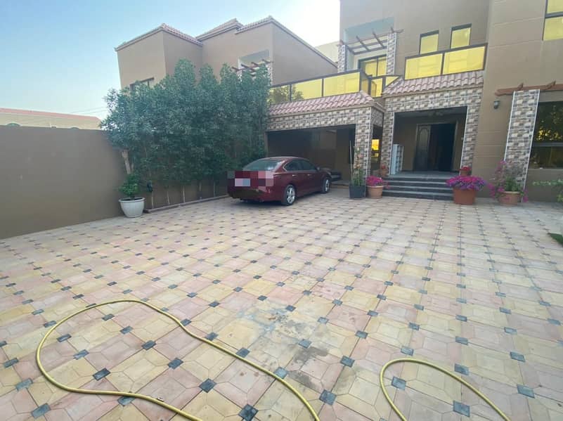 For those with high tastes, own a villa in Ajman, Al Rawda 3 area, with ele