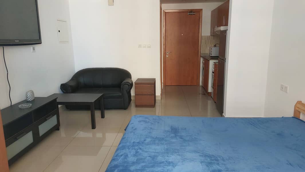 6 chqs,Furnished,Studio For Rent In Lakeside Tower B