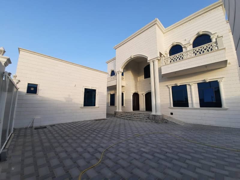 Вилла в Мадинат Аль Рияд, 13 спален, 5700000 AED - 6003545