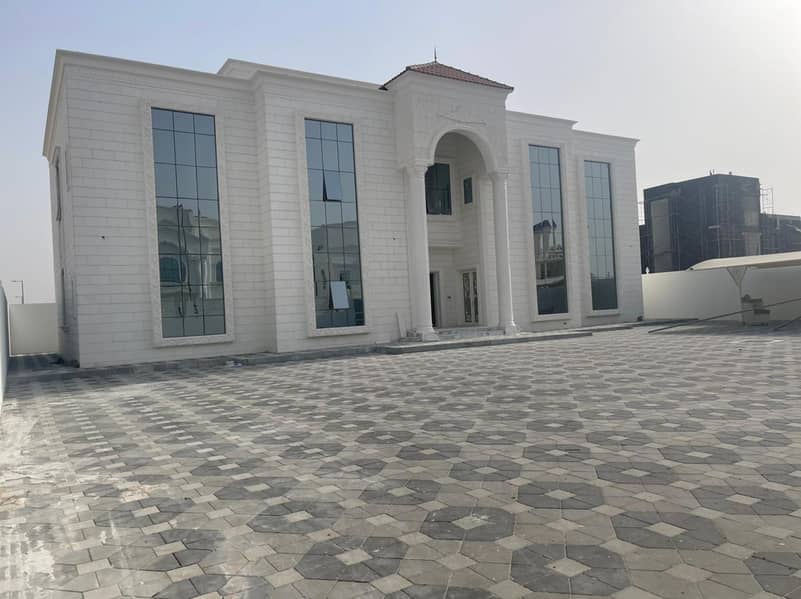 Luxurious villa for sale in Al Shawamekh city