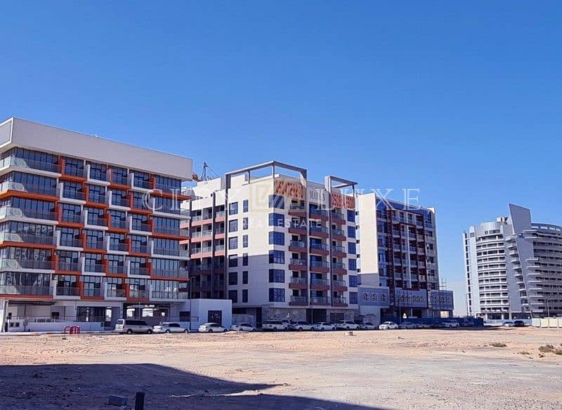 ارض سكنية في مجمع دبي ريزيدنس 7199999 درهم - 6005363