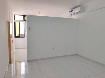 Studio for Rent in Airport Street, Abu Dhabi - Spacious flat with tawtheeq and mawaqif parking, no cash dep