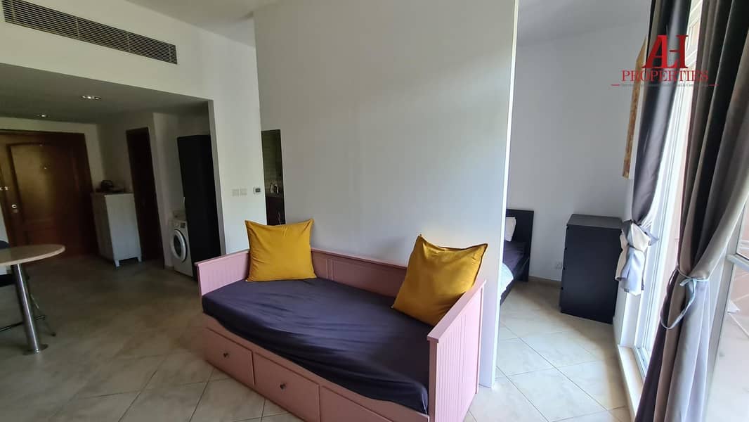 Fully Furnished Studio | Vacant Now | Great Layout