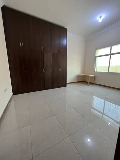 شقة 1 غرفة نوم للايجار في مدينة محمد بن زايد، أبوظبي - شقة في المنطقة 32 مدينة محمد بن زايد 1 غرف 38000 درهم - 6010198