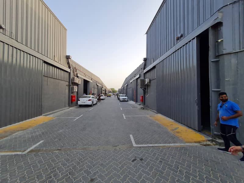 Independent warehouse in al qouz 4th with power 160kw