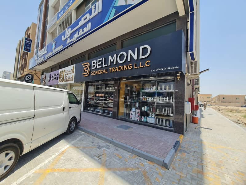 For sale a building with an income of 10 percent, a building at an excellent price, and a building shot on Sheikh Ammar Street