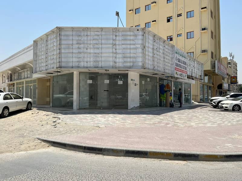 LARGE SHOP FOR RENT IN LIWARA, ON THE MAIN ROAD , CORNER, ONLY 35000