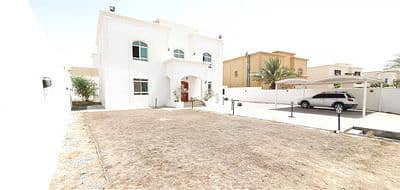 Spacious 5br duplex villa 3 hall, 2 majlis , Al Barashi 105k