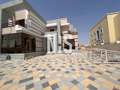 5 Bedroom Villa for Sale in Khalifa City A, Abu Dhabi - Brand New 5 Master Bedrooms Villa on Huge Plot.