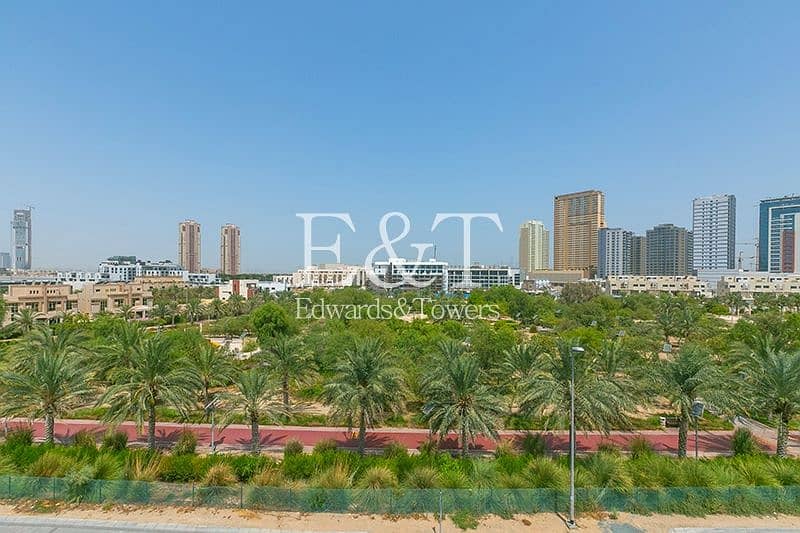 位于朱美拉环形村(JVC)，JVC第14区，旗舰别墅XIV 4 卧室的联排别墅 2399900 AED - 6016266