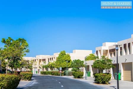 2 Bedroom Townhouse for Rent in Mina Al Arab, Ras Al Khaimah - Stunning Two Bedroom + Maid's Room - Lovely Big Garden