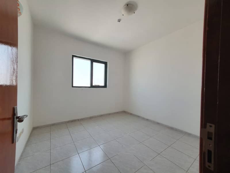 Chiller Free 2 Bedroom with Separate hall near King Fiasal Road Abu Shaghara
