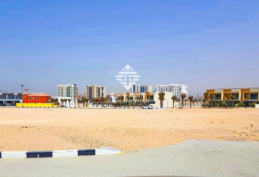 位于阿尔弗雷德街区 的混合用途用地 1850000 AED - 6020776