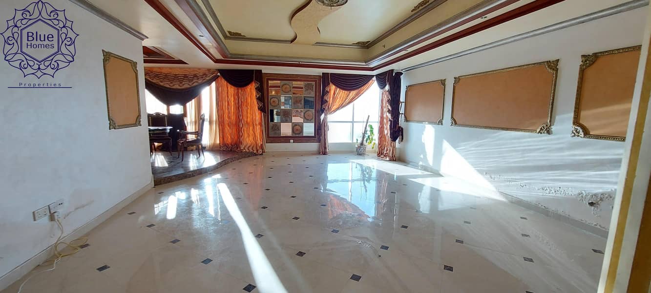 Luxury Sea View 3bhk with maids room for Sale  1.1 Milion