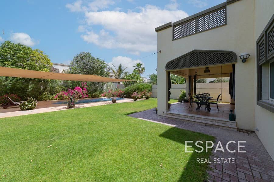 Immaculate 4 BR/Pool | Quiet Location