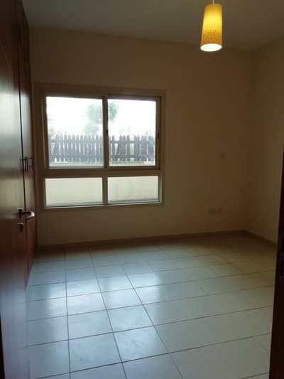 1 Bedroom Apartment for Rent in The Greens, Dubai - unfurnished  courtyard pool view
