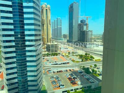 فلیٹ 1 غرفة نوم للبيع في أبراج بحيرات الجميرا، دبي - شقة في برج ليك بوينت مجمع N أبراج بحيرات الجميرا 1 غرف 699999 درهم - 6026759