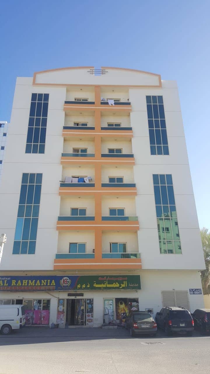 Apartment for annual rent in Ajman, Al Rashidiya area - excellent location close to the garden